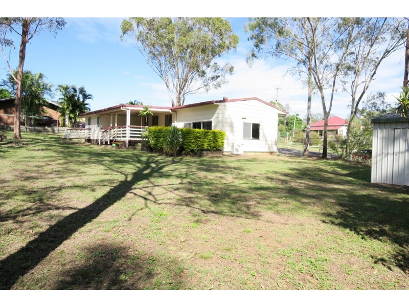 102 Naomai Street, Blackstone QLD 4304