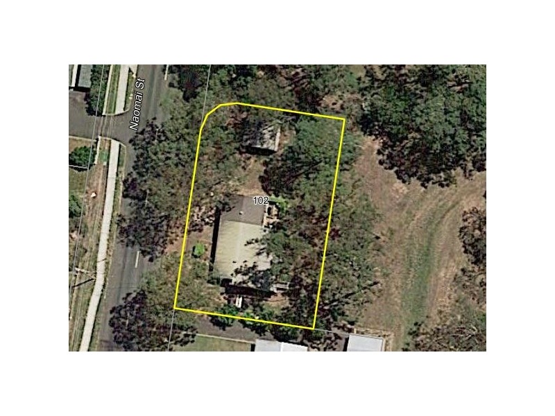 102 Naomai Street, Blackstone QLD 4304
