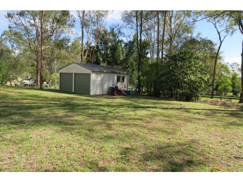 102 Naomai Street, Blackstone QLD 4304