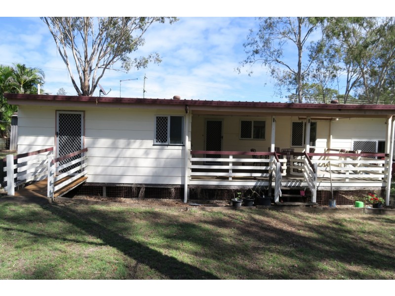 102 Naomai Street, Blackstone QLD 4304
