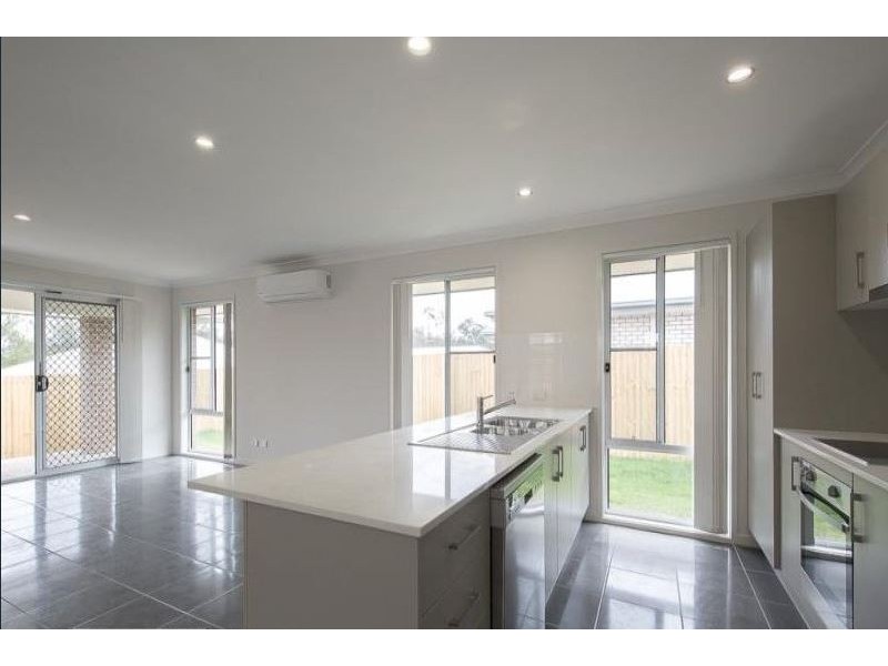 5 Carron Court, Brassall QLD 4305