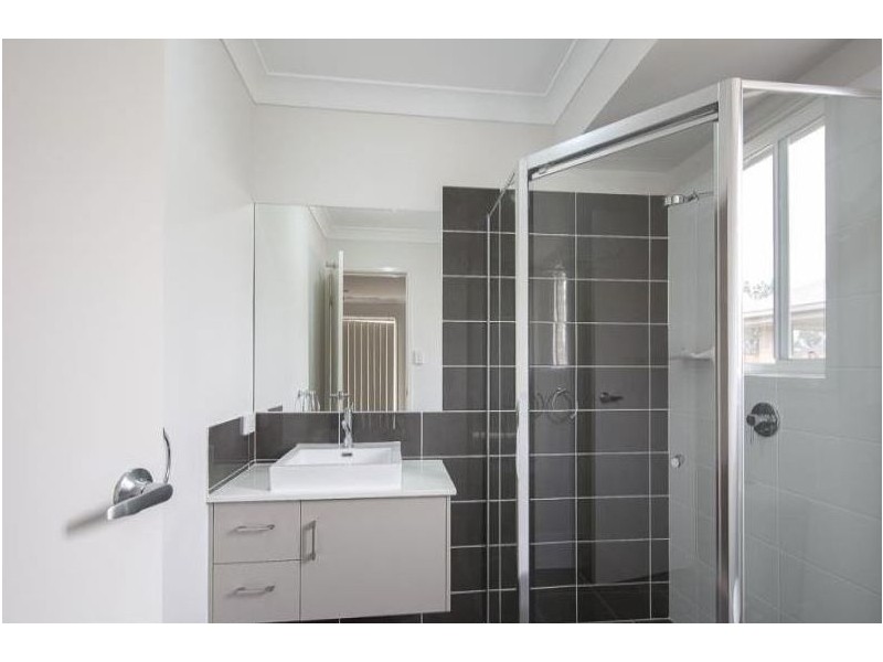 5 Carron Court, Brassall QLD 4305