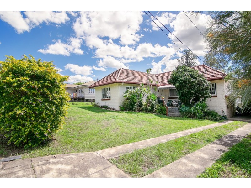 11 Sherlock Street, Brassall QLD 4305