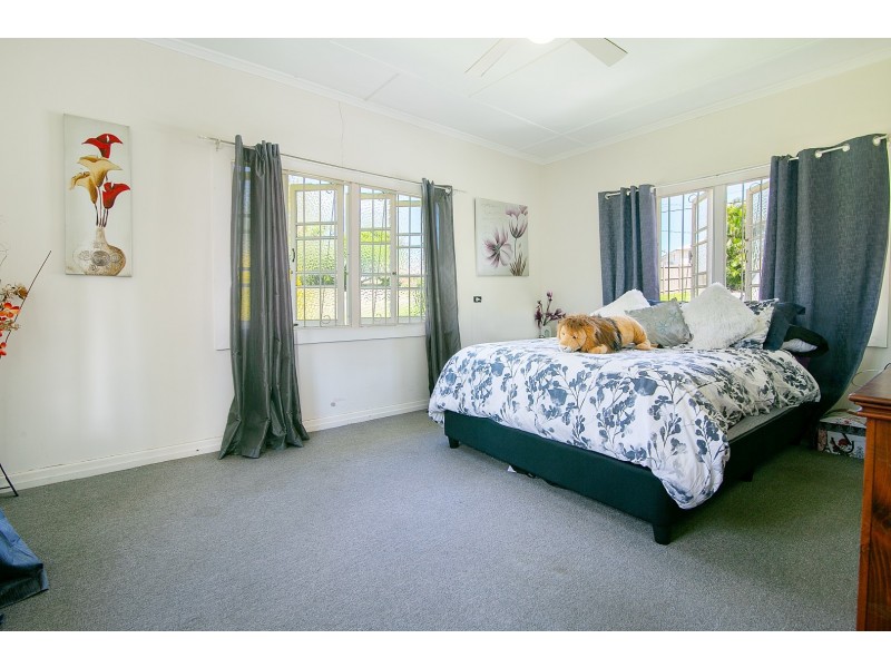 11 Sherlock Street, Brassall QLD 4305