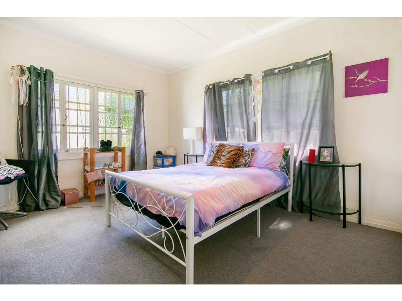 11 Sherlock Street, Brassall QLD 4305