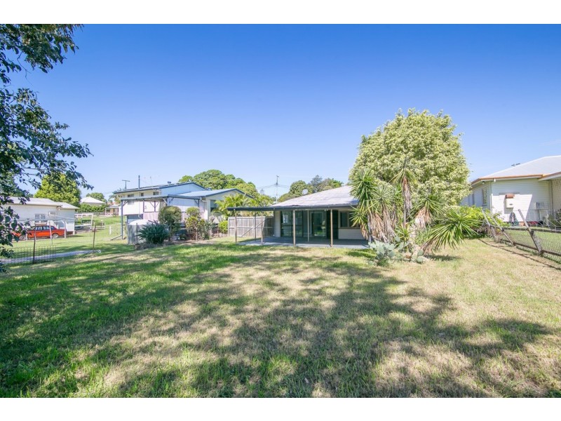 40 Railway Street, Booval QLD 4304