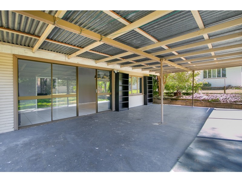 40 Railway Street, Booval QLD 4304