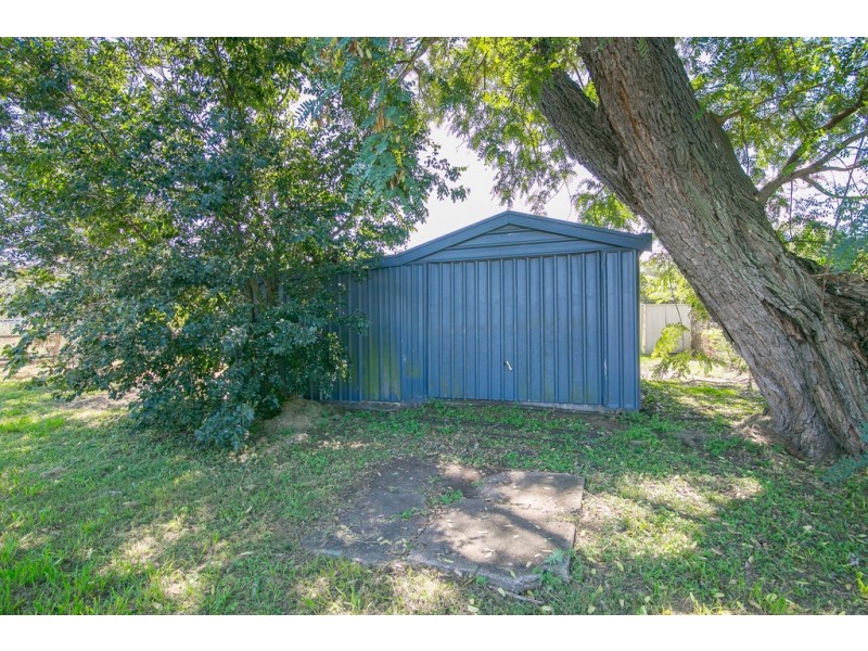 40 Railway Street, Booval QLD 4304