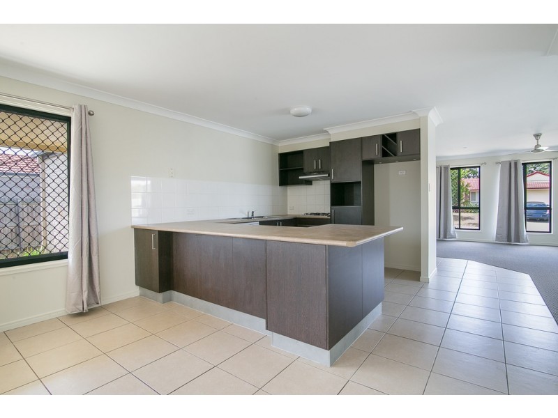11 Ronayne Circle, One Mile QLD 4305
