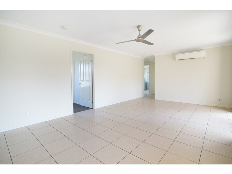 11 Ronayne Circle, One Mile QLD 4305