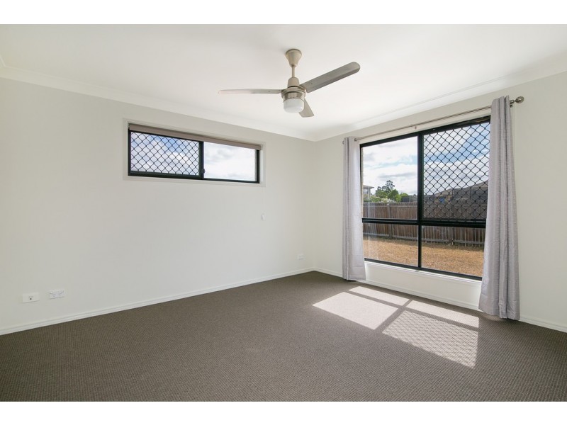 11 Ronayne Circle, One Mile QLD 4305