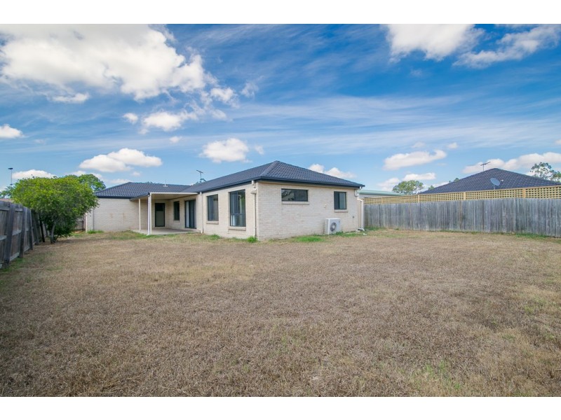 11 Ronayne Circle, One Mile QLD 4305