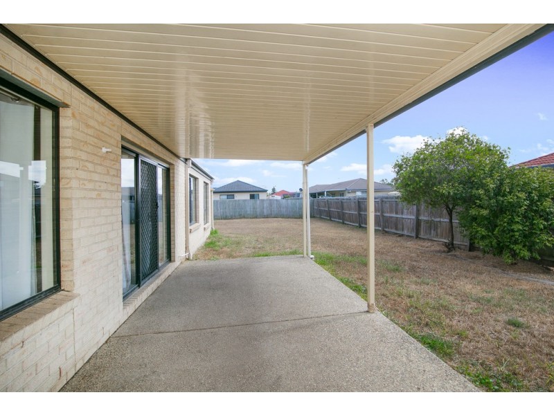 11 Ronayne Circle, One Mile QLD 4305