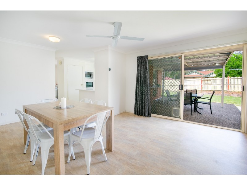 32 Kentia Circuit, Flinders View QLD 4305