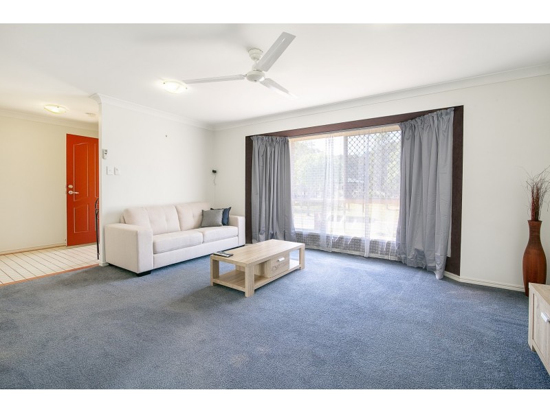 32 Kentia Circuit, Flinders View QLD 4305