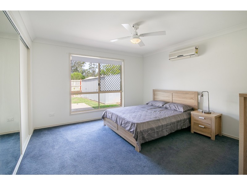 32 Kentia Circuit, Flinders View QLD 4305
