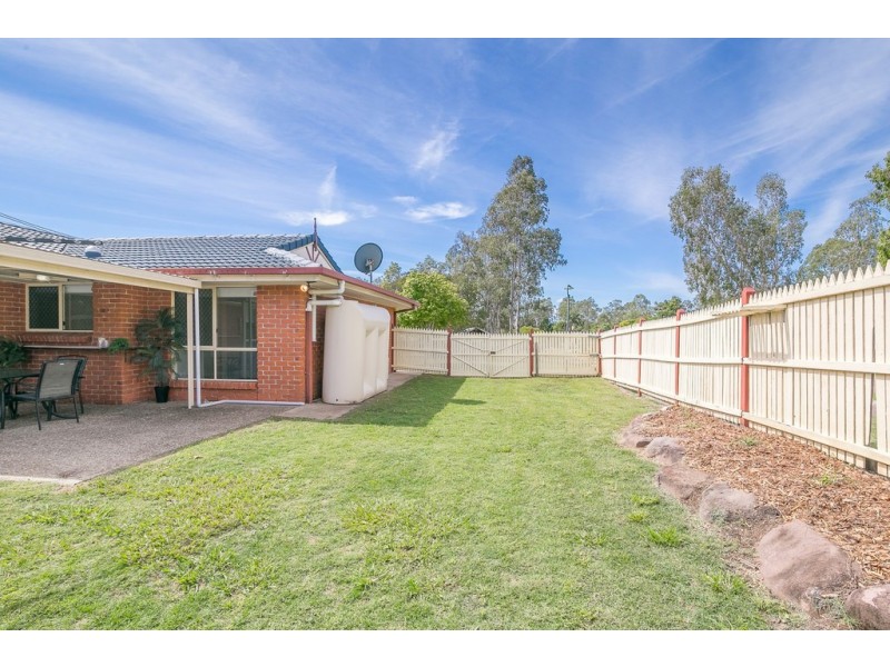 32 Kentia Circuit, Flinders View QLD 4305