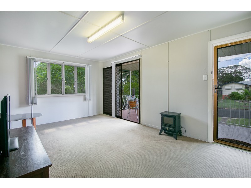 24 Gilmore Street, Leichhardt QLD 4305