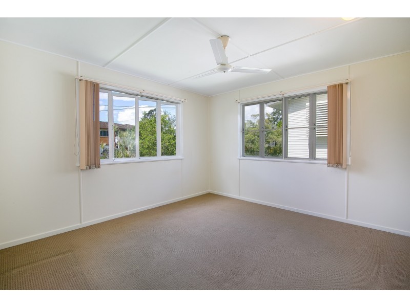 24 Gilmore Street, Leichhardt QLD 4305