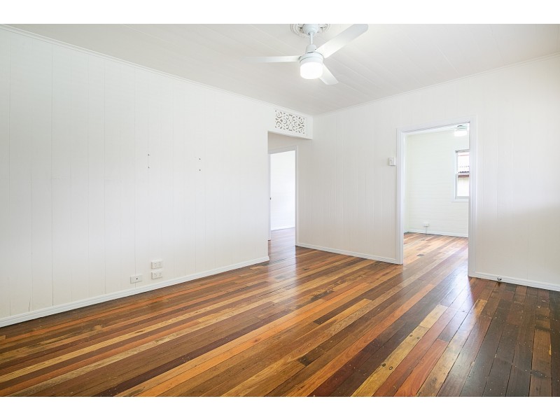 2 Millen Street, Churchill QLD 4305