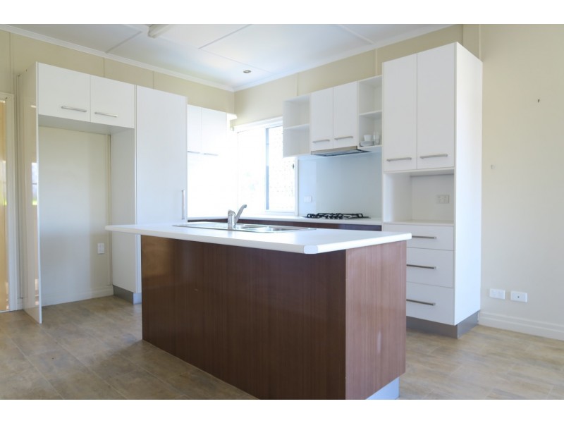 15 Chilcot Street, Silkstone QLD 4304