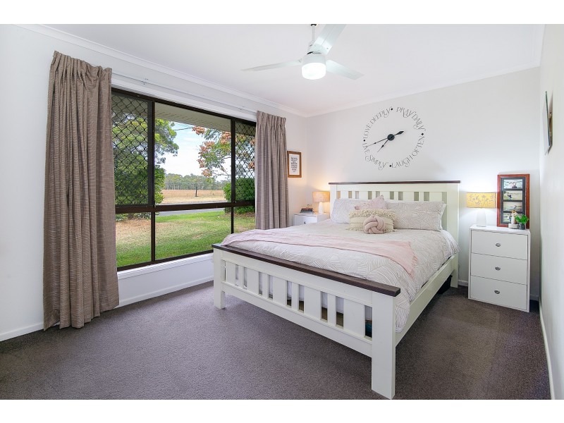 15 Suffield Drive, Yamanto QLD 4305