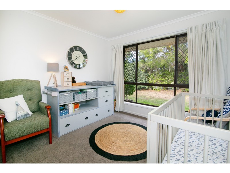 15 Suffield Drive, Yamanto QLD 4305