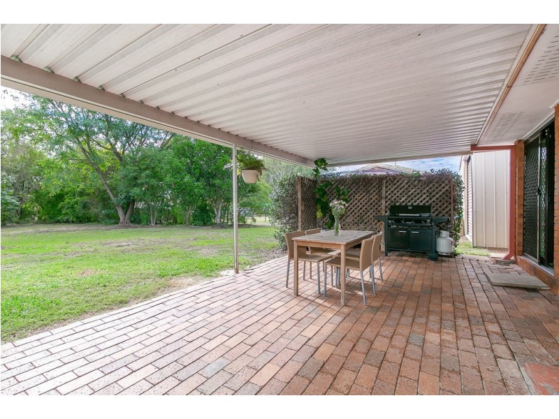15 Suffield Drive, Yamanto QLD 4305