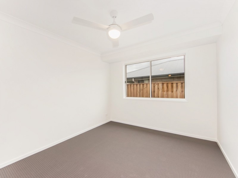 62 Wallace Street, Walloon QLD 4306