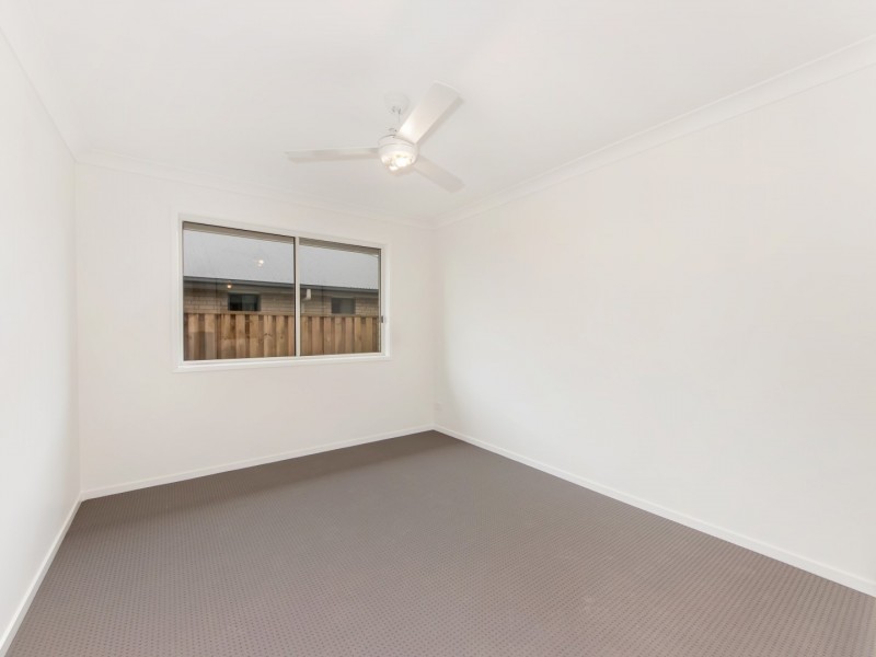 62 Wallace Street, Walloon QLD 4306