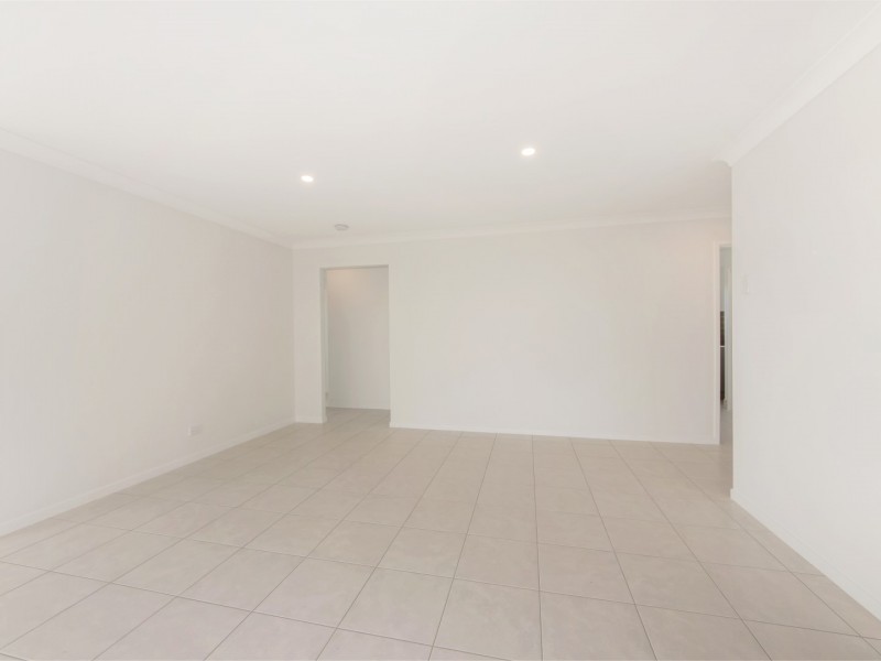 78 Wallace Street, Walloon QLD 4306