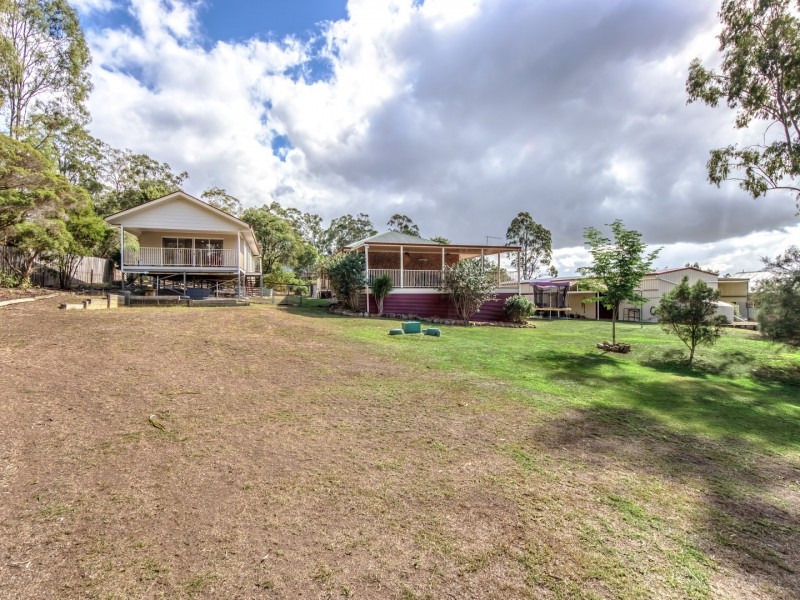 20 Winland Drive, Deebing Heights QLD 4306
