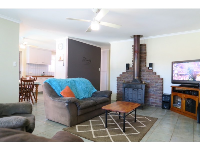 20 Olbern Crescent, Yamanto QLD 4305