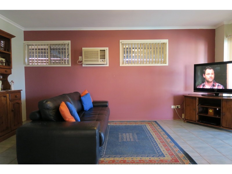 20 Olbern Crescent, Yamanto QLD 4305