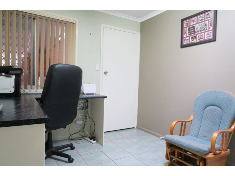 20 Olbern Crescent, Yamanto QLD 4305