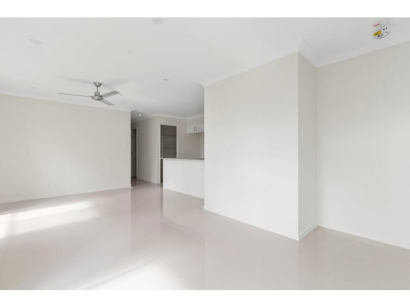 2/299 Whitehill Road, Flinders View QLD 4305