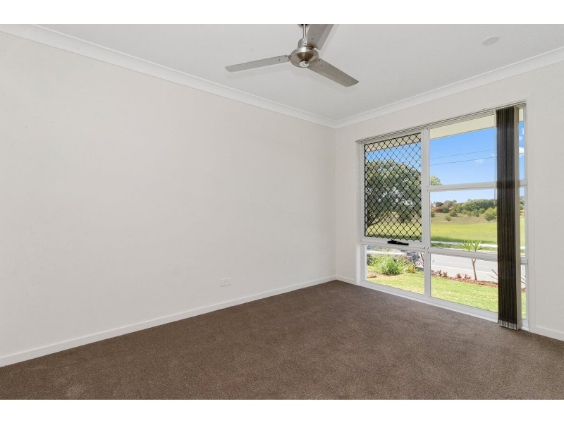 2/299 Whitehill Road, Flinders View QLD 4305
