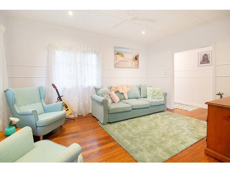 1 Irvine Street, East Ipswich QLD 4305