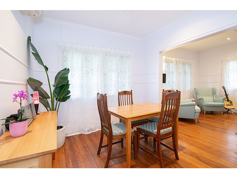 1 Irvine Street, East Ipswich QLD 4305