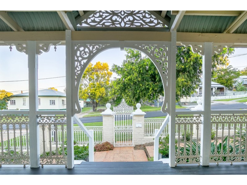 14 Panton Street, Woodend QLD 4305