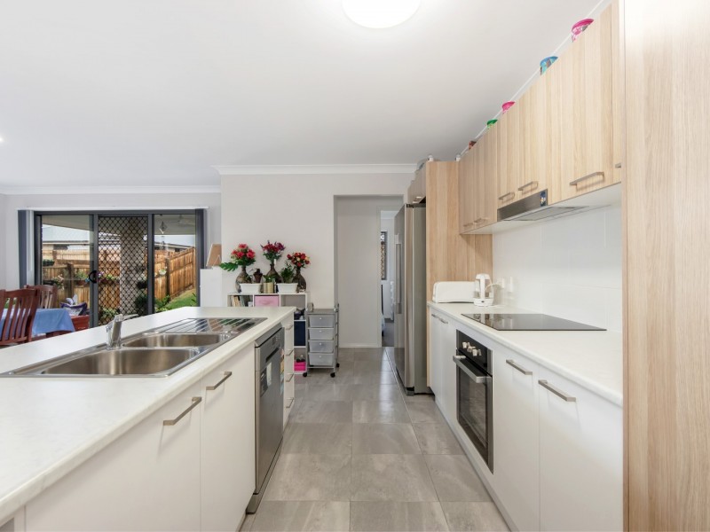 21 Fyfe Street, Walloon QLD 4306