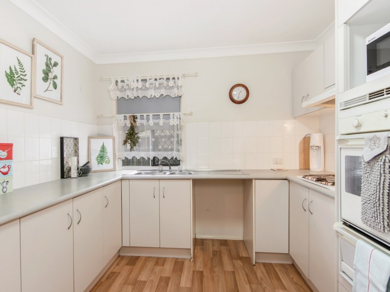 12 Jonquil Circuit, Flinders View QLD 4305