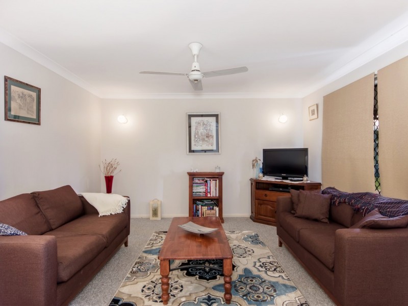 12 Jonquil Circuit, Flinders View QLD 4305