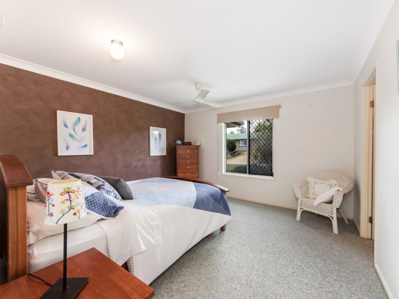 12 Jonquil Circuit, Flinders View QLD 4305