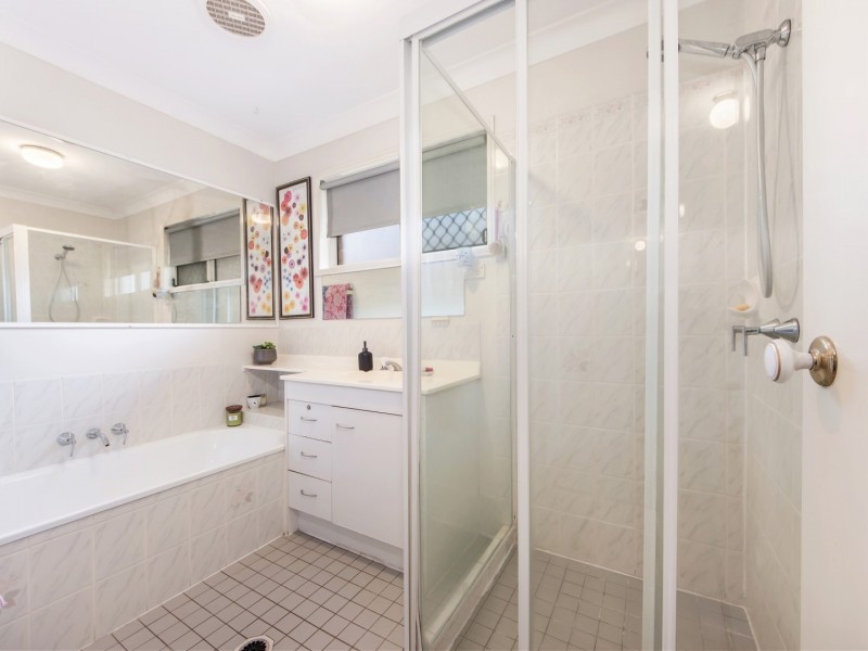 12 Jonquil Circuit, Flinders View QLD 4305