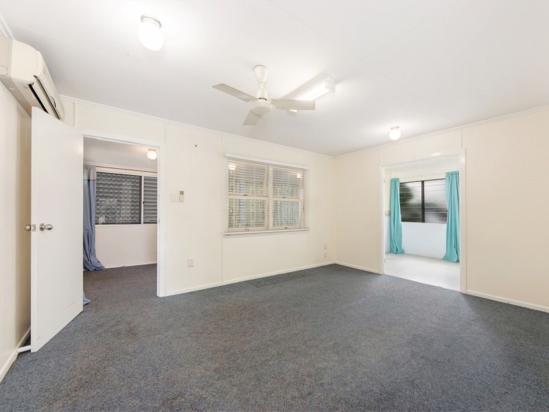 8 Walloon Road, Rosewood QLD 4340