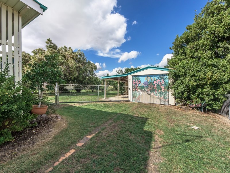 8 Walloon Road, Rosewood QLD 4340