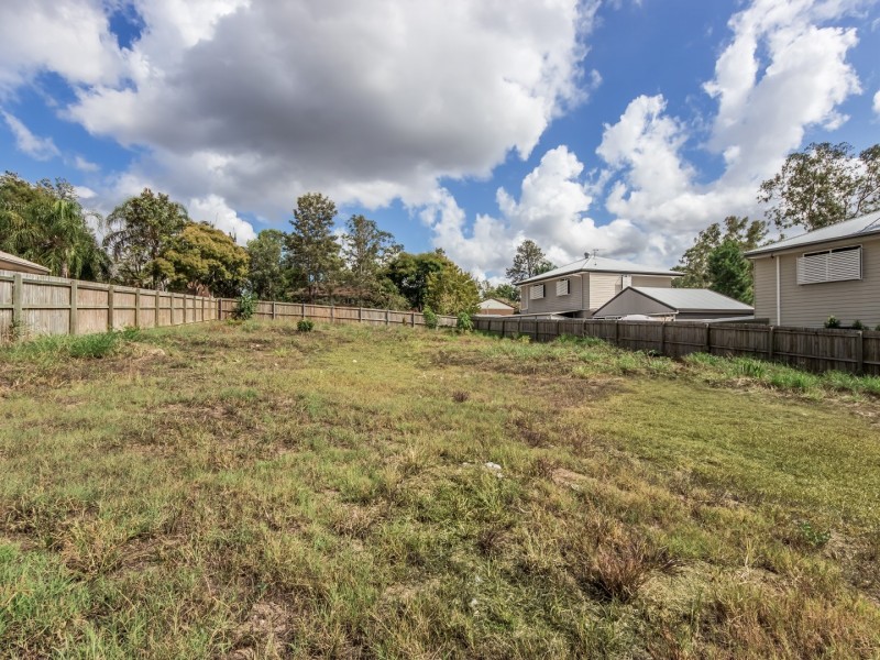 14 Wyman Street, Brassall QLD 4305