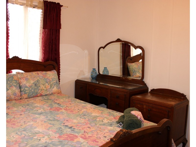 1 Finch Street, Leichhardt QLD 4305