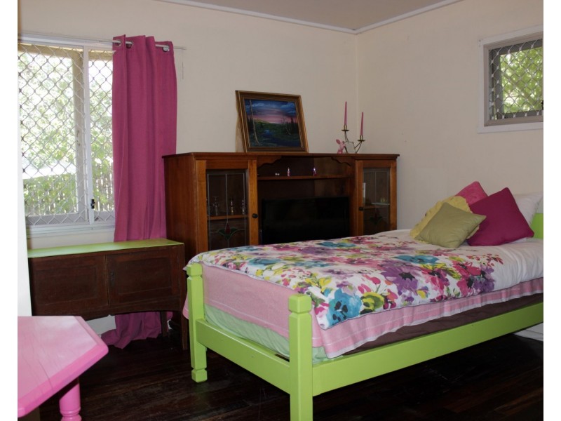 1 Finch Street, Leichhardt QLD 4305